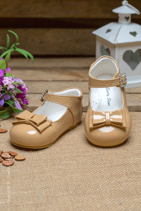 Girls Beige Double Bow Patent Leather Shoes